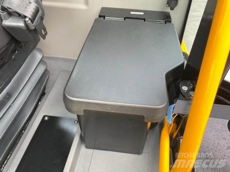 JCB TM 320 S テレスコーピックハンドラー