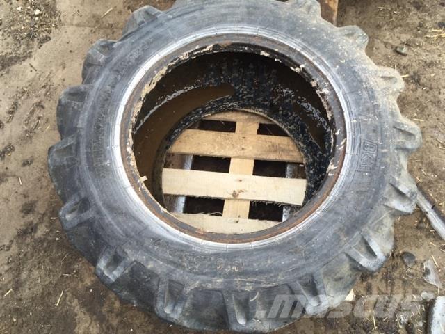  - - - 15.0/55-17 タイヤ、ホイル、リム
