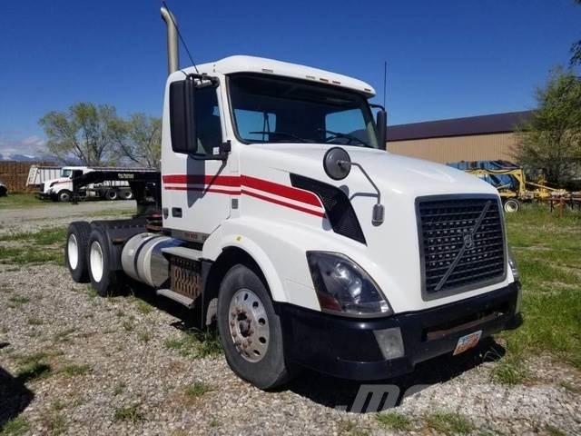 Volvo Semi Tractor その他