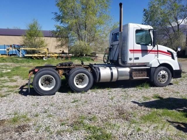 Volvo Semi Tractor その他
