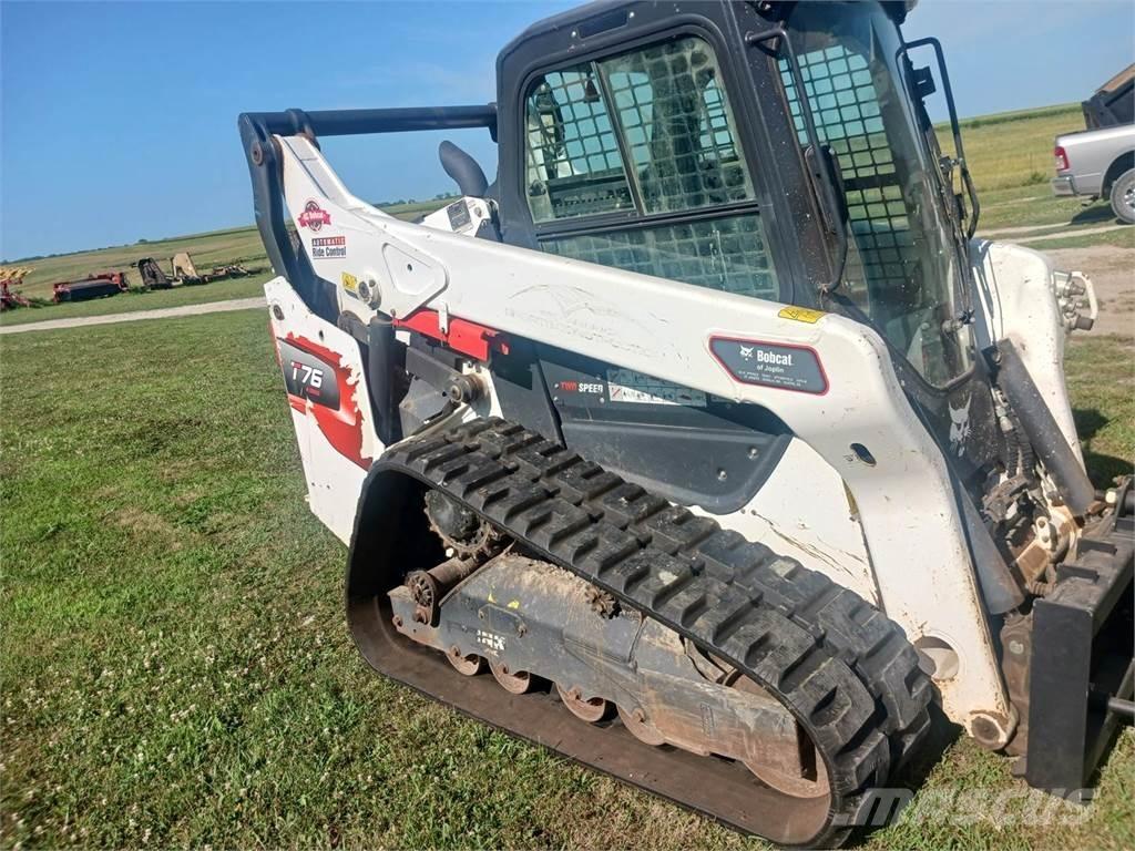 Bobcat T76 スキッドステアローダー