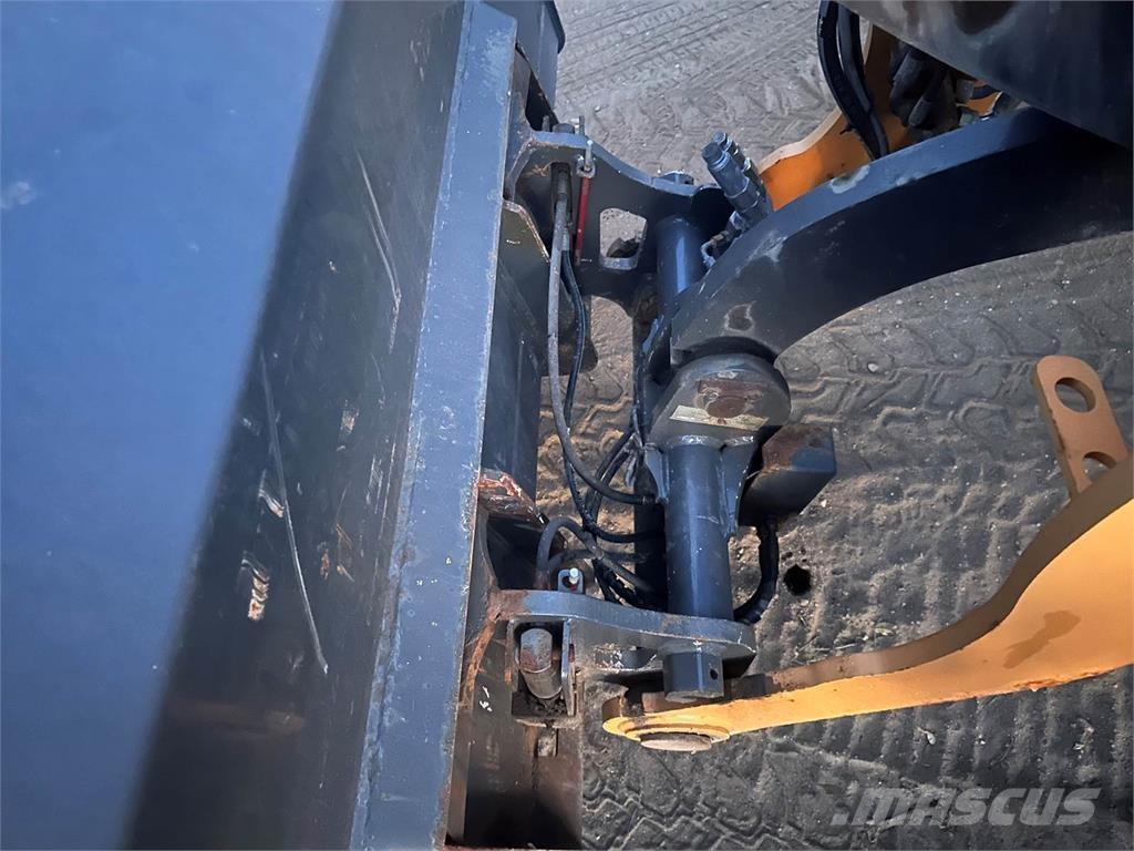 CASE 321F ホイールローダー・タイヤショベル