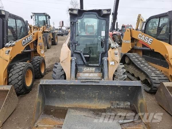 CASE SR240 スキッドステアローダー