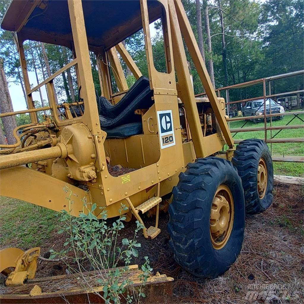 CAT 120 モーターグレーダー