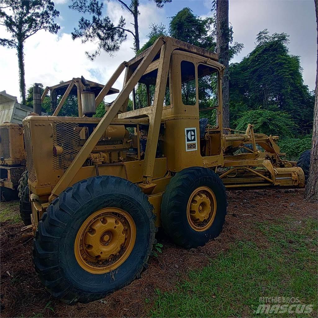 CAT 120 モーターグレーダー