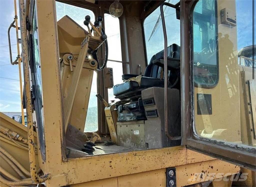CAT 140G モーターグレーダー