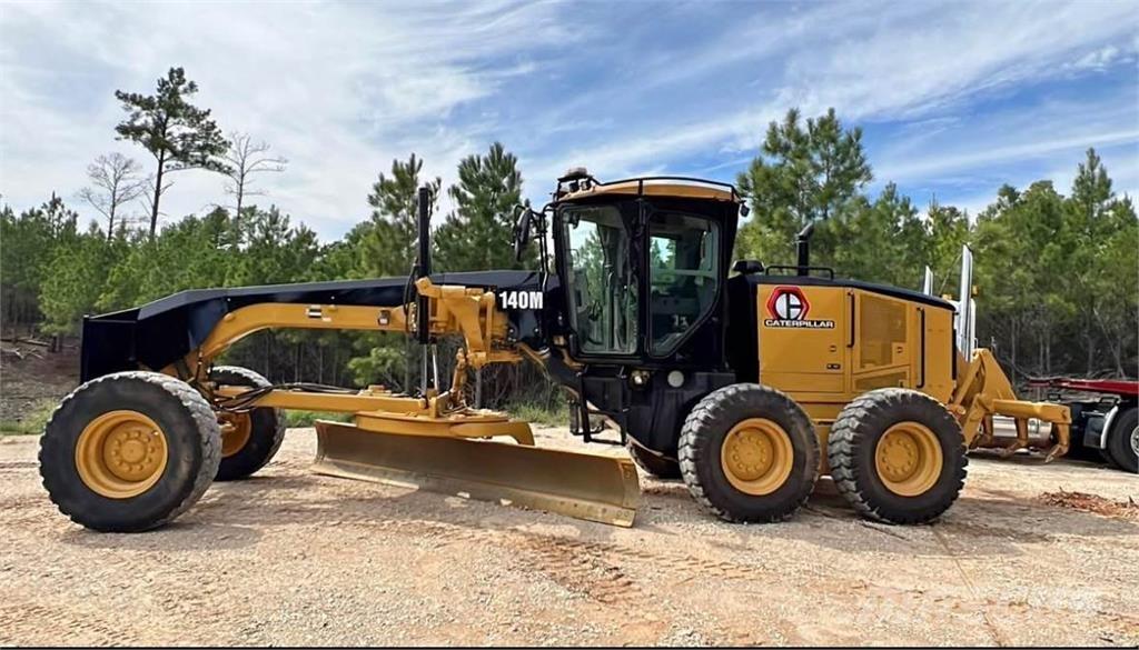 CAT 140M モーターグレーダー