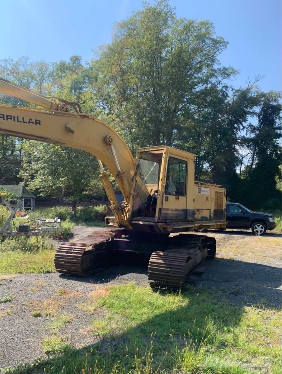 CAT 225 LC 大型油圧ショベル12t以上（パワーショベル・ユンボ）