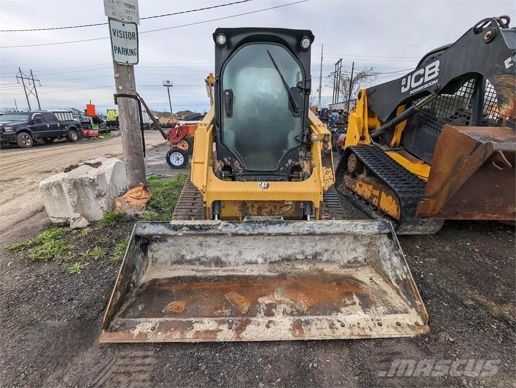 CAT 239D3 スキッドステアローダー