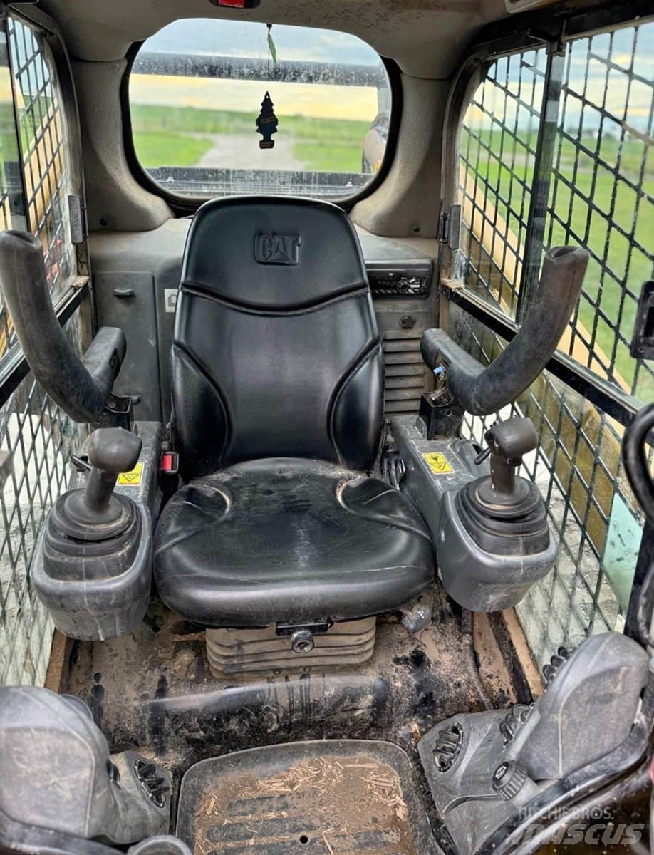 CAT 289D スキッドステアローダー