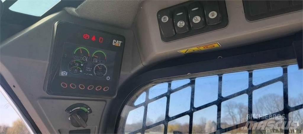 CAT 299D2 スキッドステアローダー
