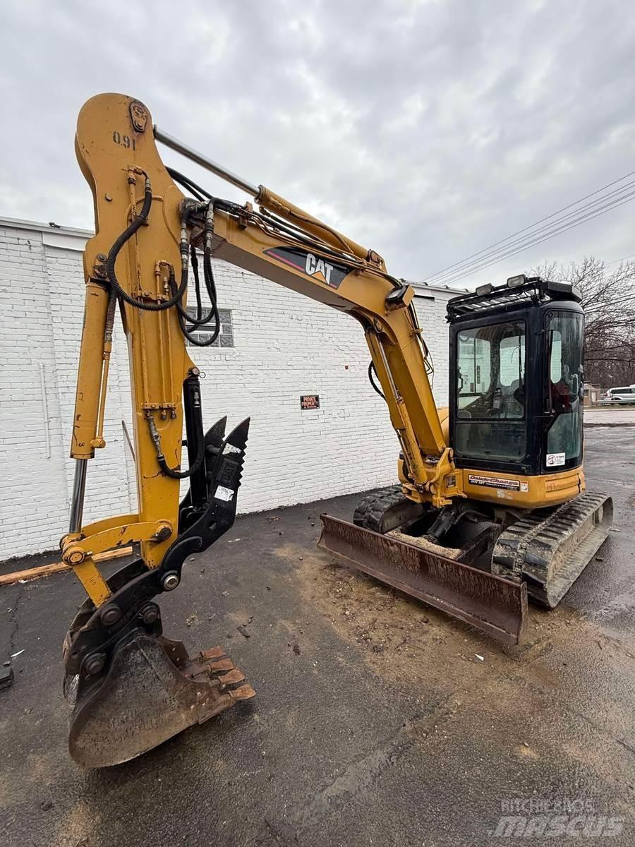 CAT 305CR ミニ油圧ショベル 7t以下（ミニユンボ・ミニディガー）