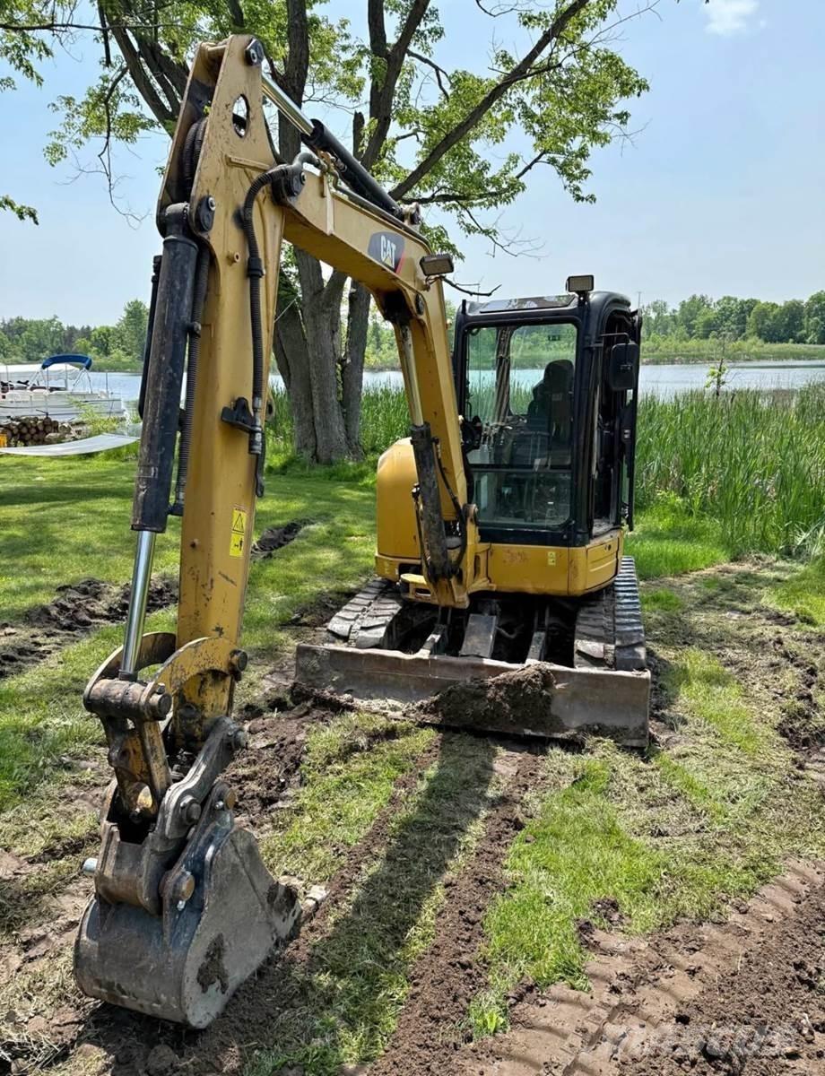 CAT 305E2 ミニ油圧ショベル 7t以下（ミニユンボ・ミニディガー）