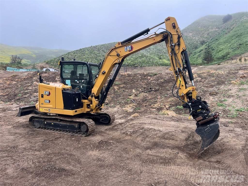 CAT 306 CR 大型油圧ショベル12t以上（パワーショベル・ユンボ）