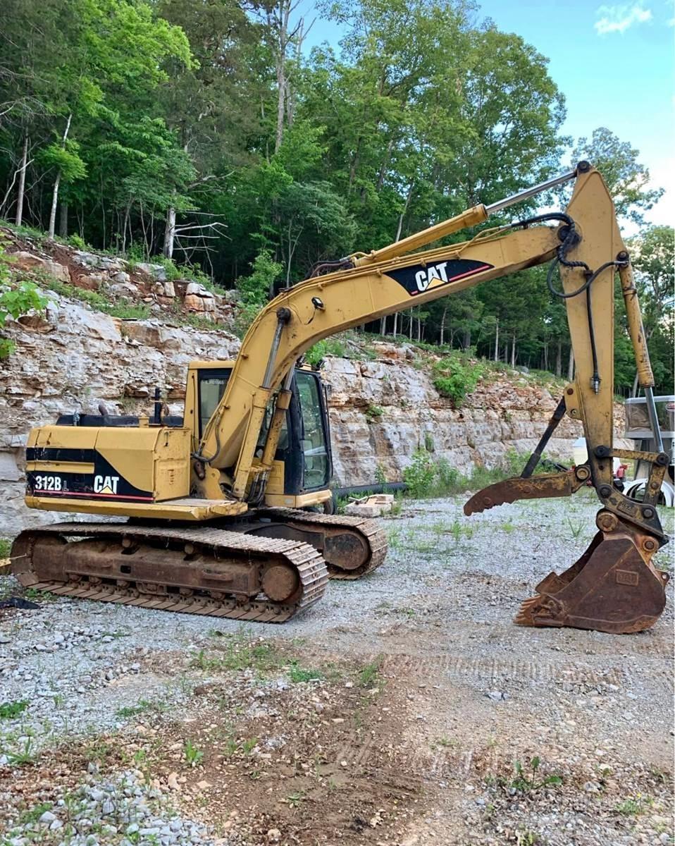 CAT 312BL 大型油圧ショベル12t以上（パワーショベル・ユンボ）