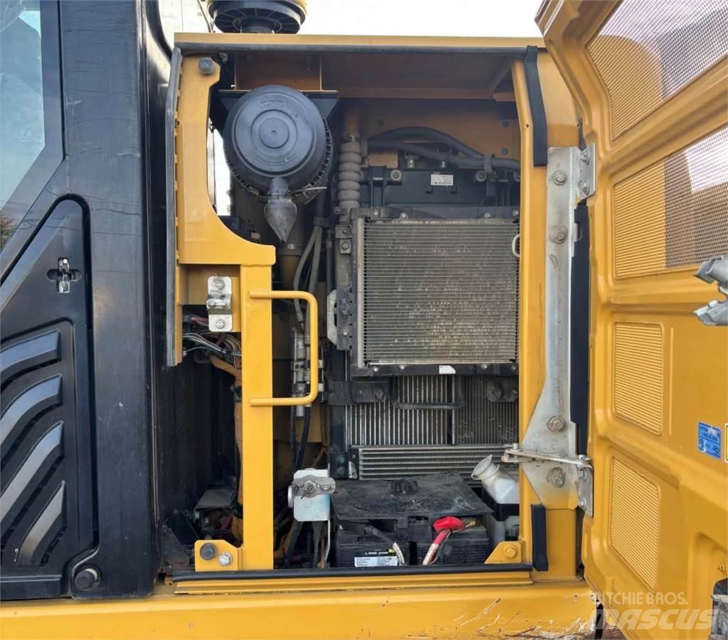 CAT 312E 大型油圧ショベル12t以上（パワーショベル・ユンボ）