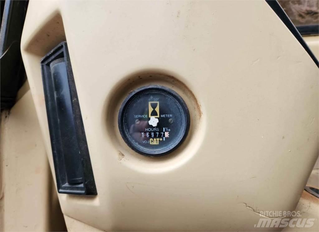CAT 315L 大型油圧ショベル12t以上（パワーショベル・ユンボ）