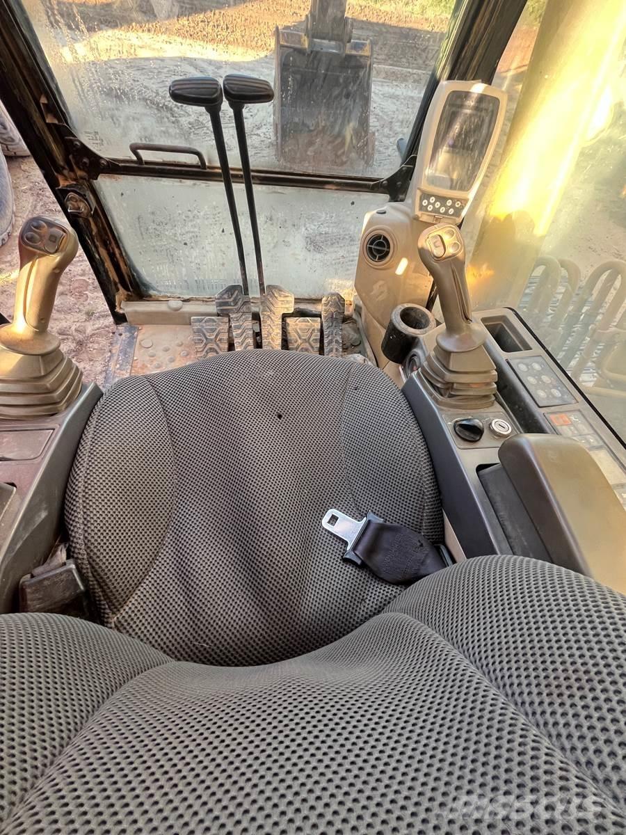 CAT 320CL 大型油圧ショベル12t以上（パワーショベル・ユンボ）