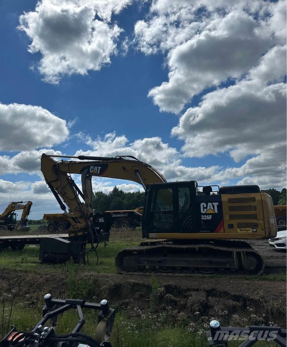 CAT 326FL 大型油圧ショベル12t以上（パワーショベル・ユンボ）