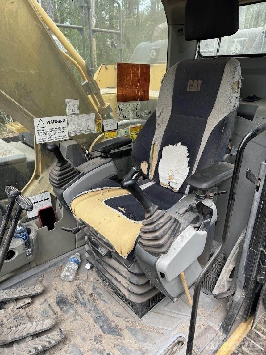CAT 329EL 大型油圧ショベル12t以上（パワーショベル・ユンボ）