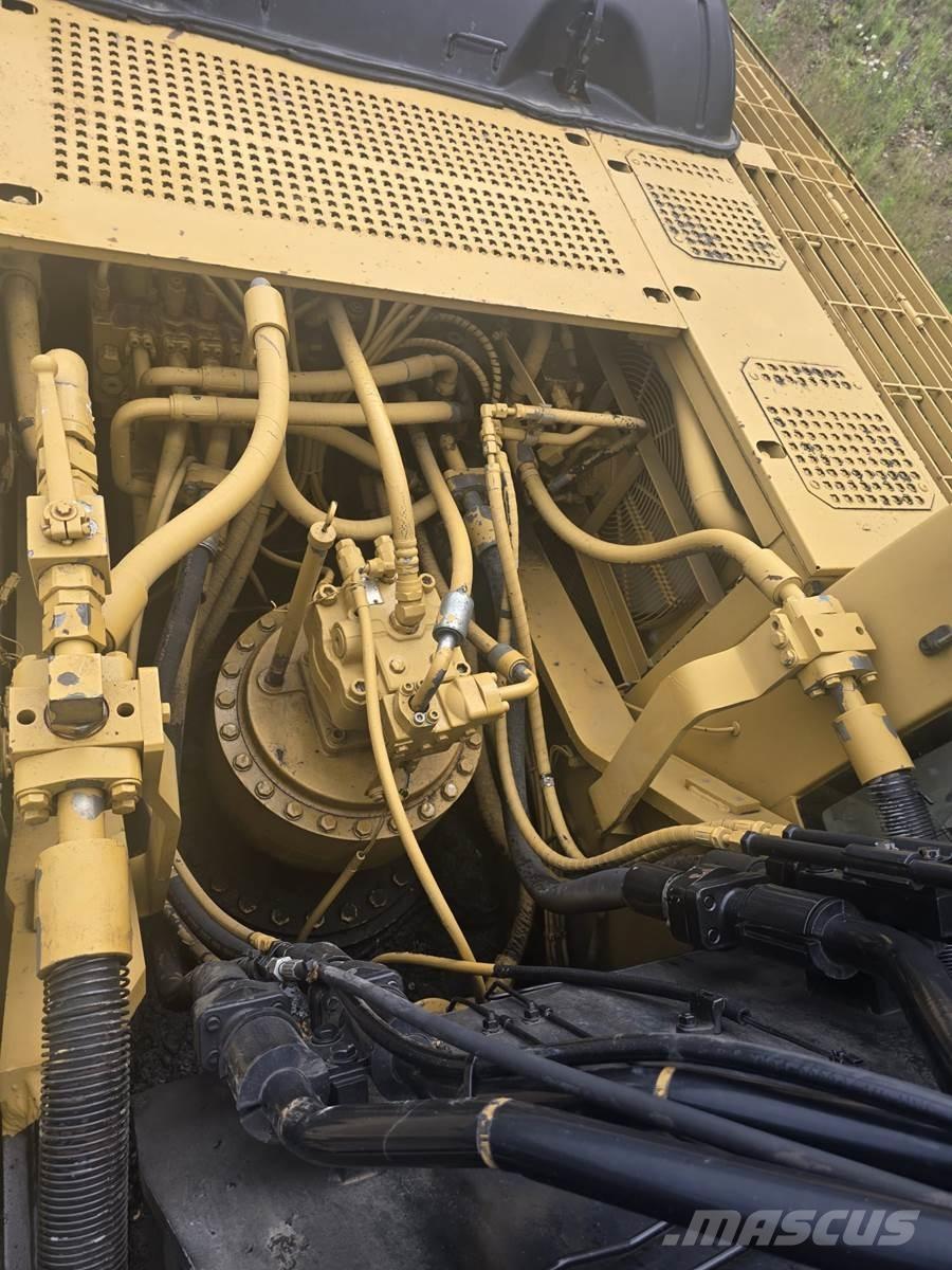 CAT 330CL 大型油圧ショベル12t以上（パワーショベル・ユンボ）