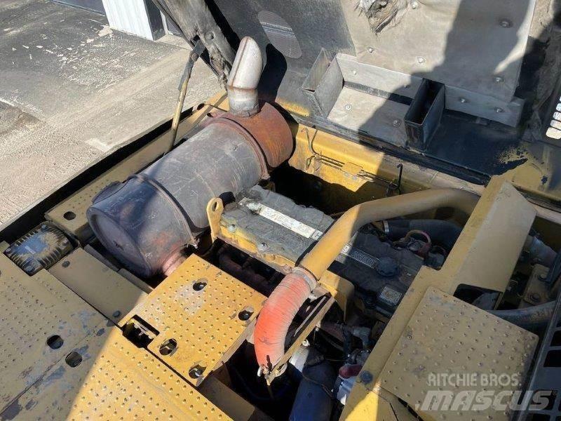 CAT 330D 大型油圧ショベル12t以上（パワーショベル・ユンボ）
