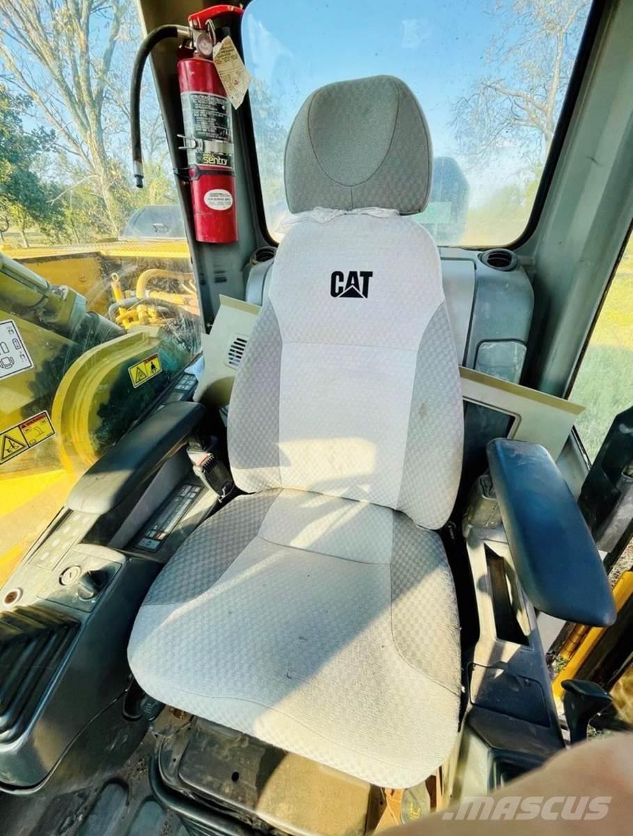 CAT 330DL 大型油圧ショベル12t以上（パワーショベル・ユンボ）