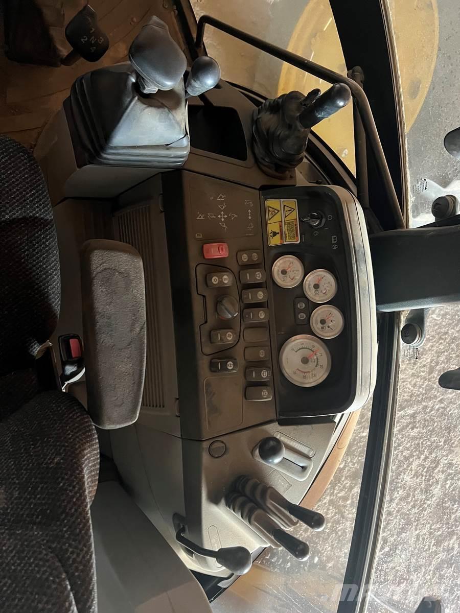 CAT 420E バックホーローダー