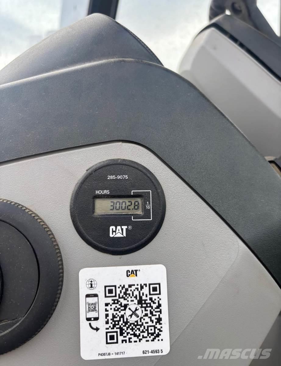 CAT 420E バックホーローダー