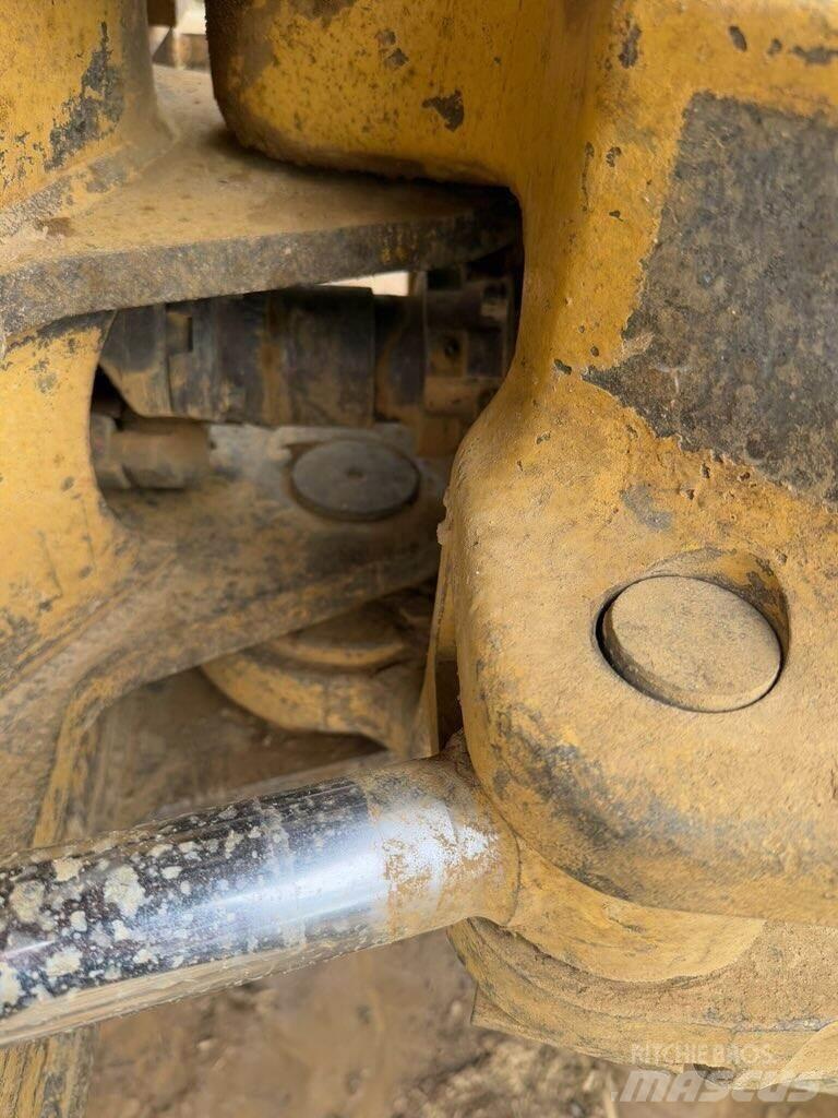 CAT 518 スキッダー