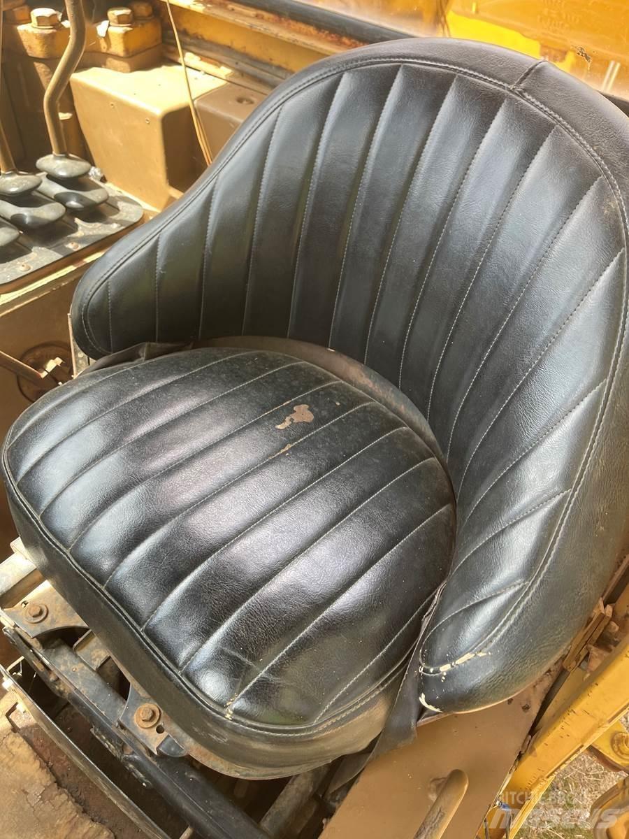 CAT 621E スクレイパー