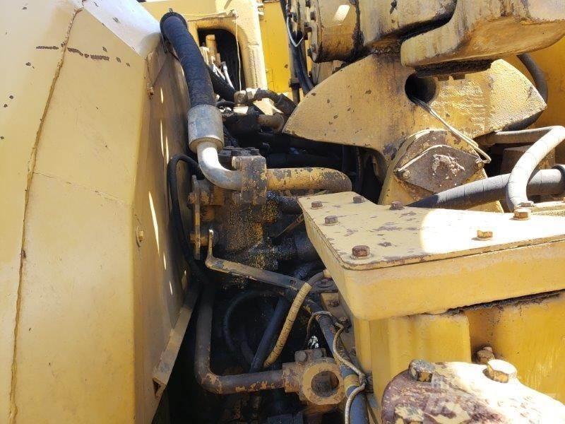 CAT 631D スクレイパー