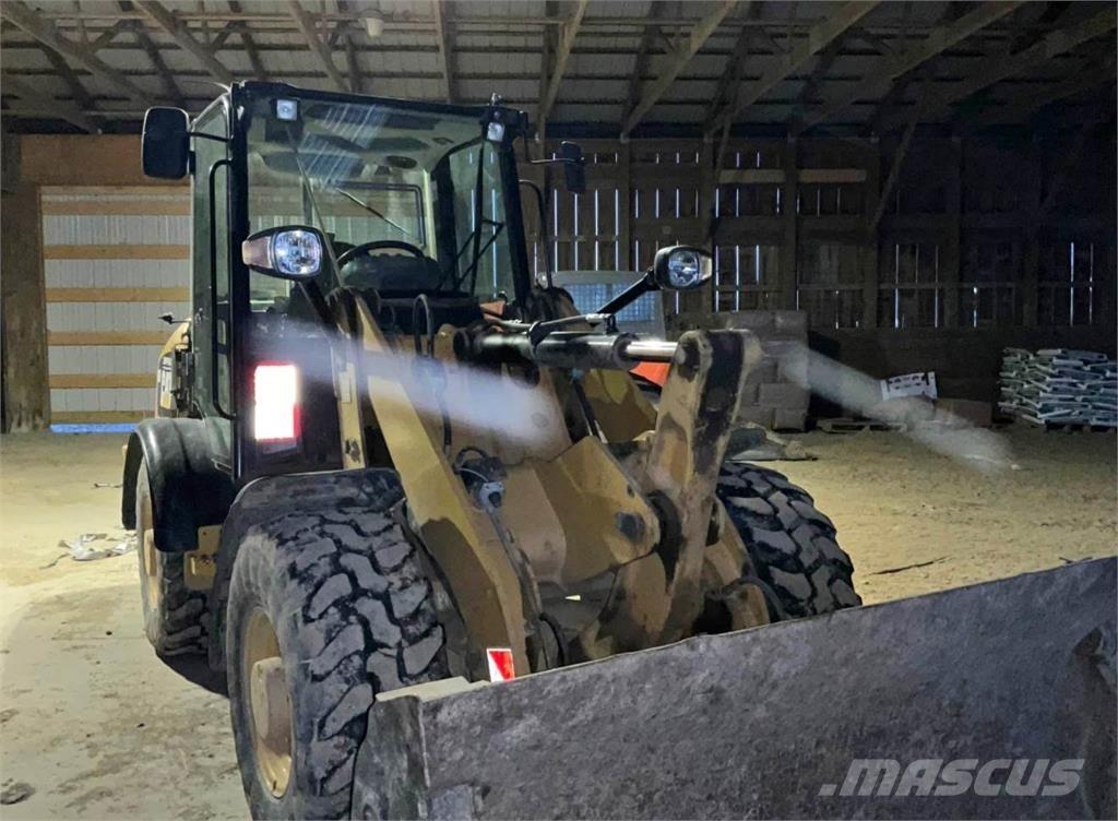 CAT 906H ホイールローダー・タイヤショベル