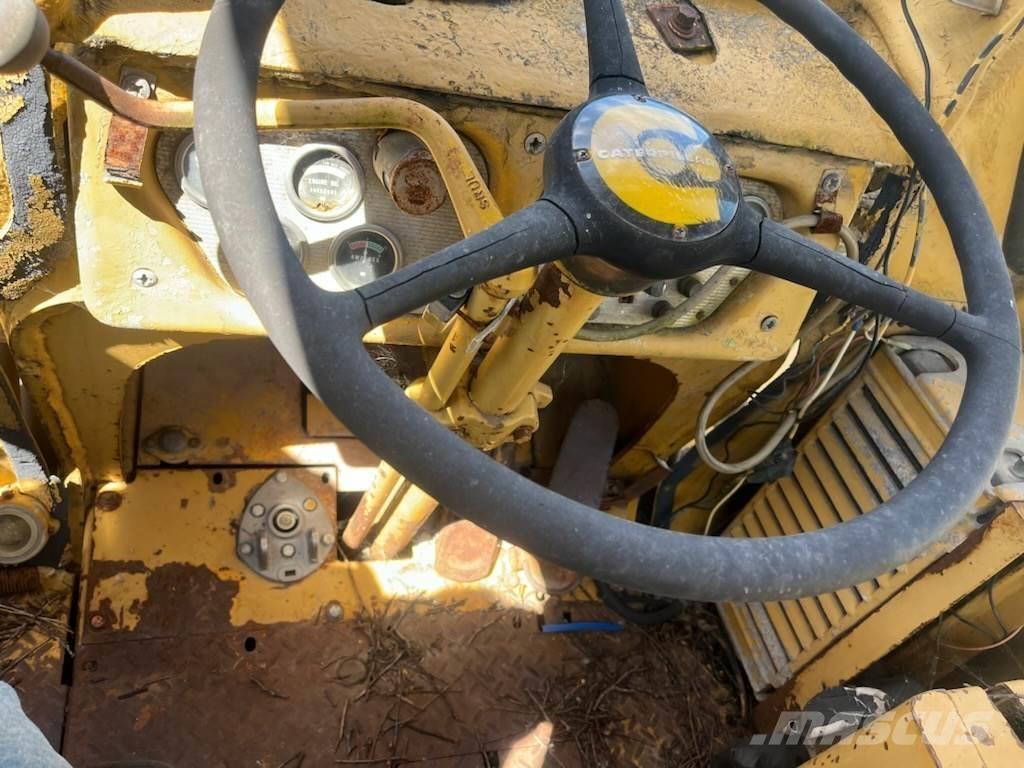 CAT 922B ホイールローダー・タイヤショベル