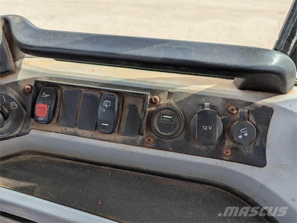 CAT 926M ホイールローダー・タイヤショベル