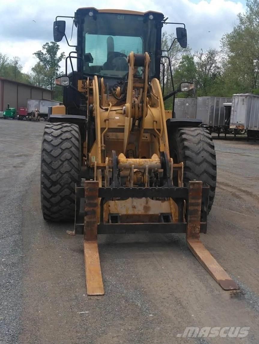 CAT 926M ホイールローダー・タイヤショベル