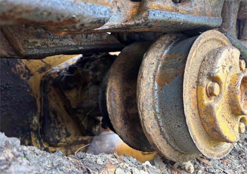 CAT 963B クローラーローダー