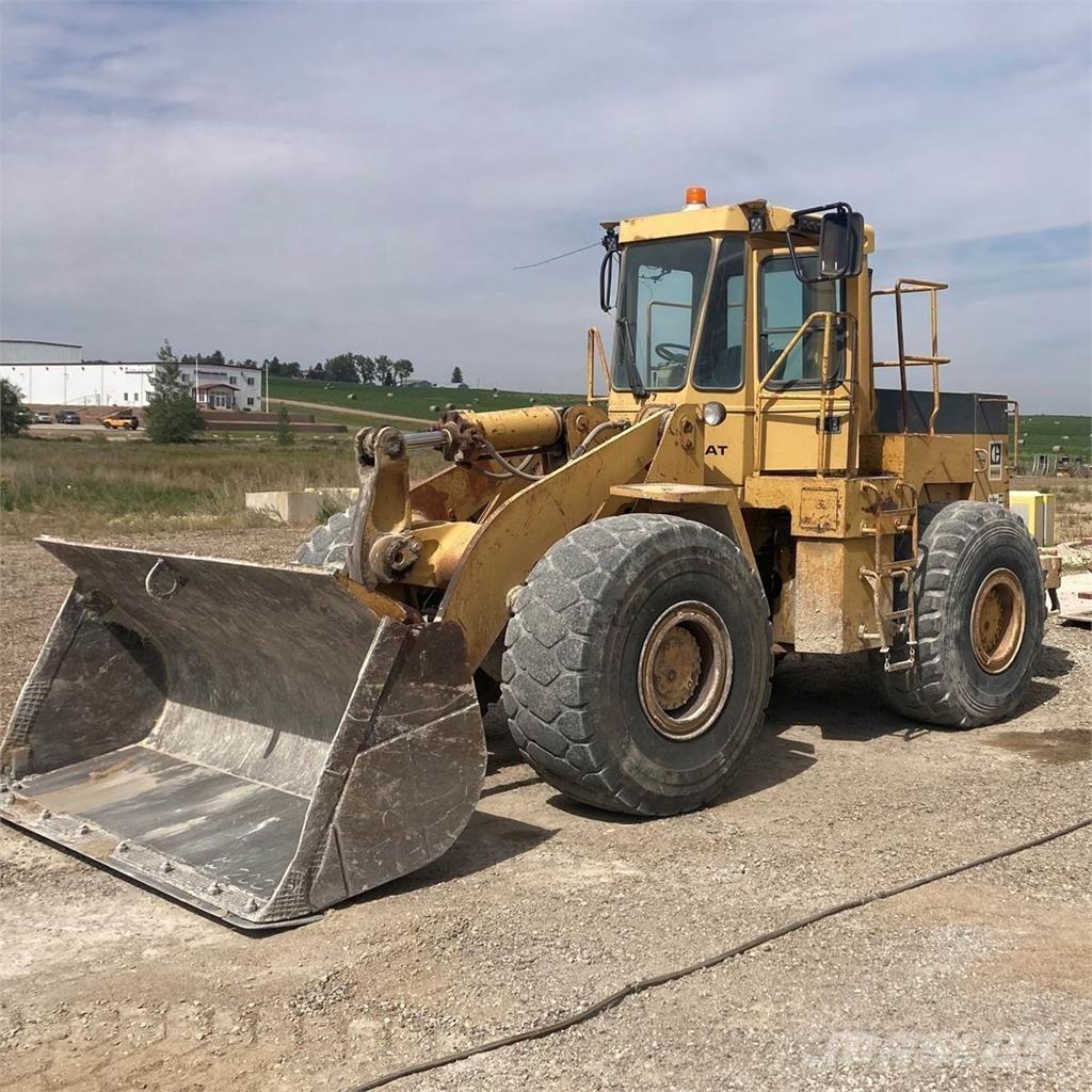 CAT 966D ホイールローダー・タイヤショベル
