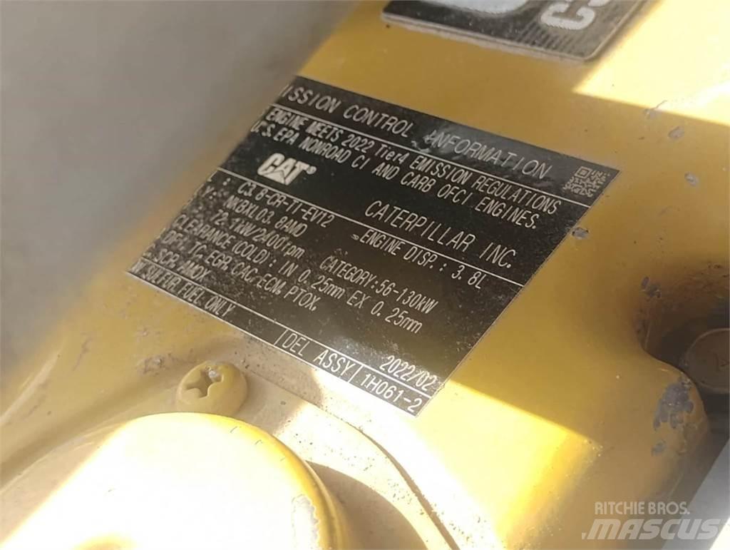 CAT C3.8 エンジン