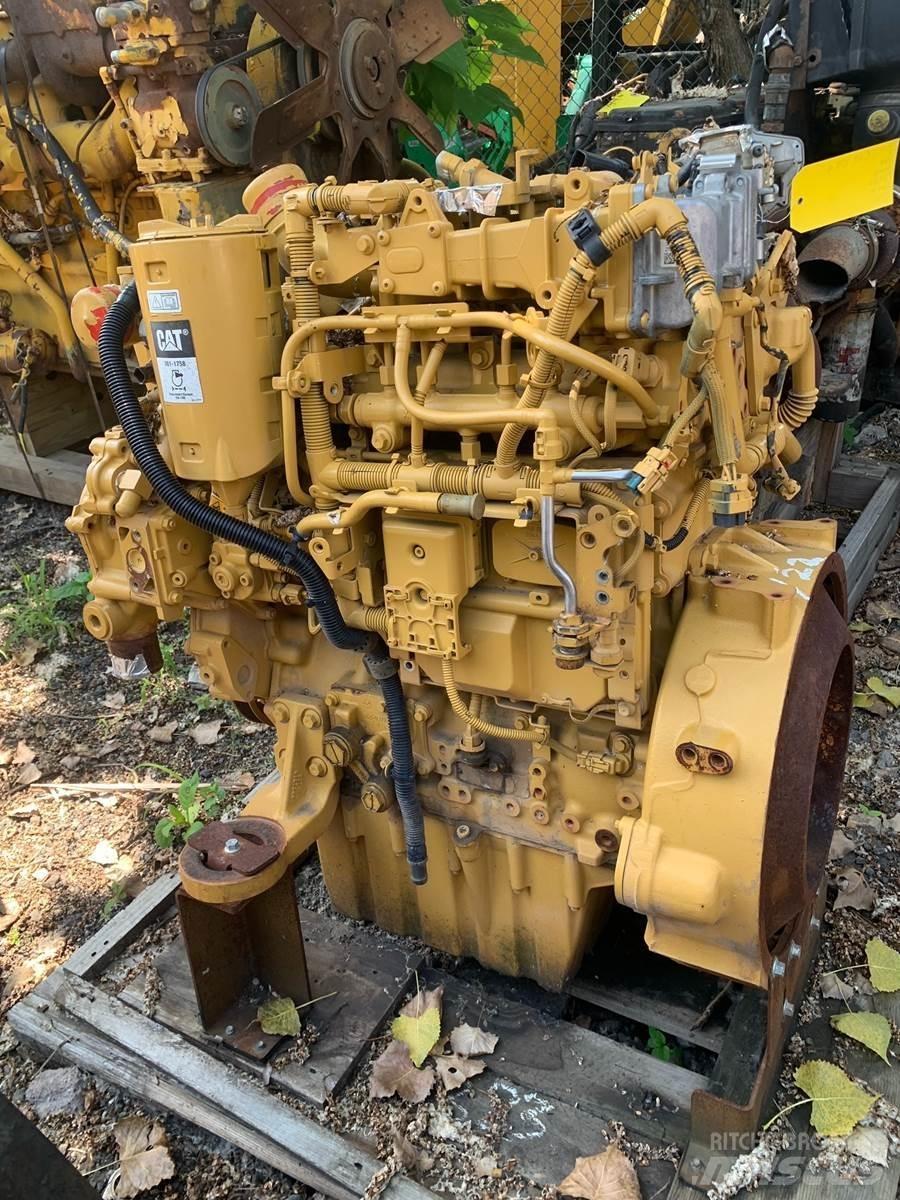 CAT C4.4 エンジン