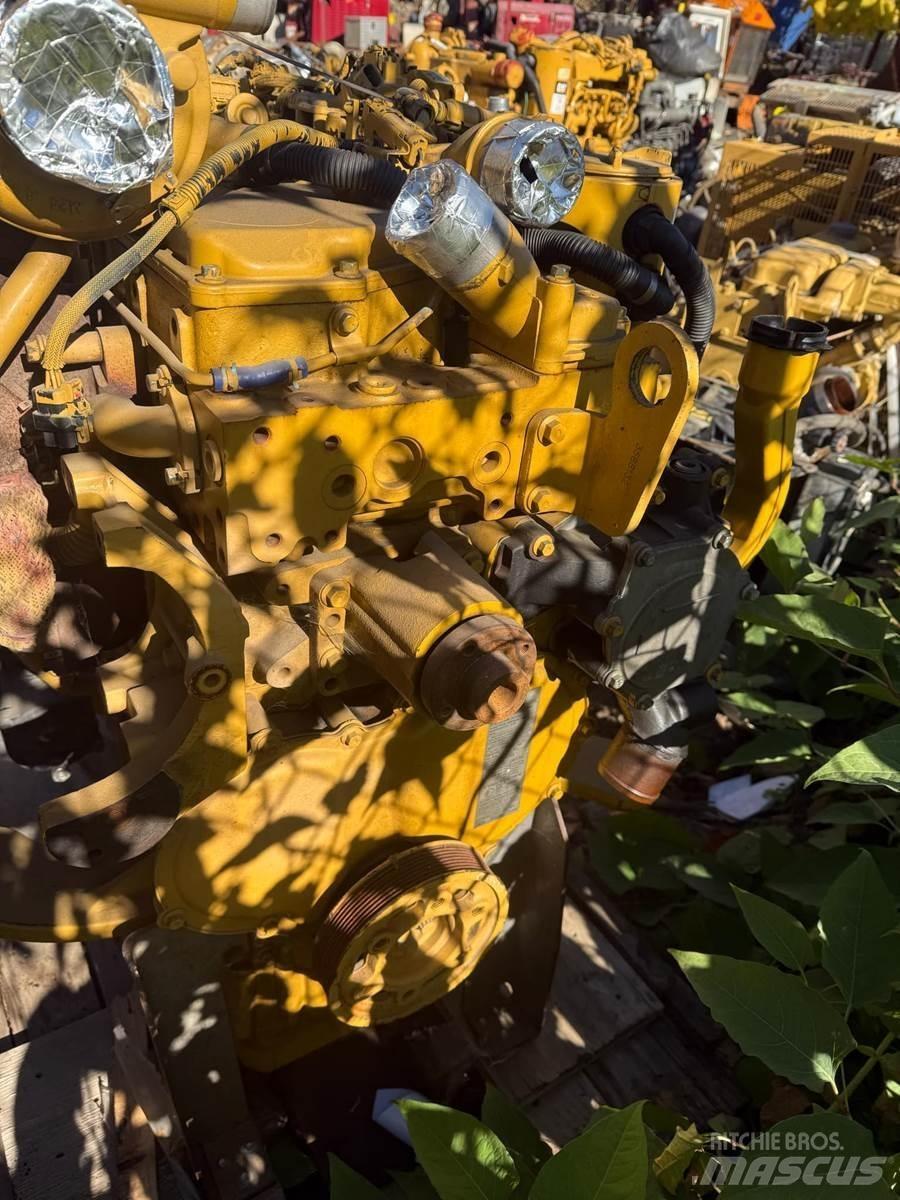 CAT C4.4 エンジン