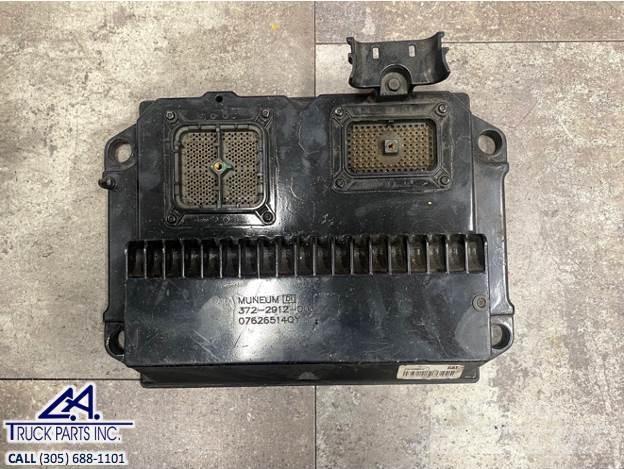 CAT C7 電子機器