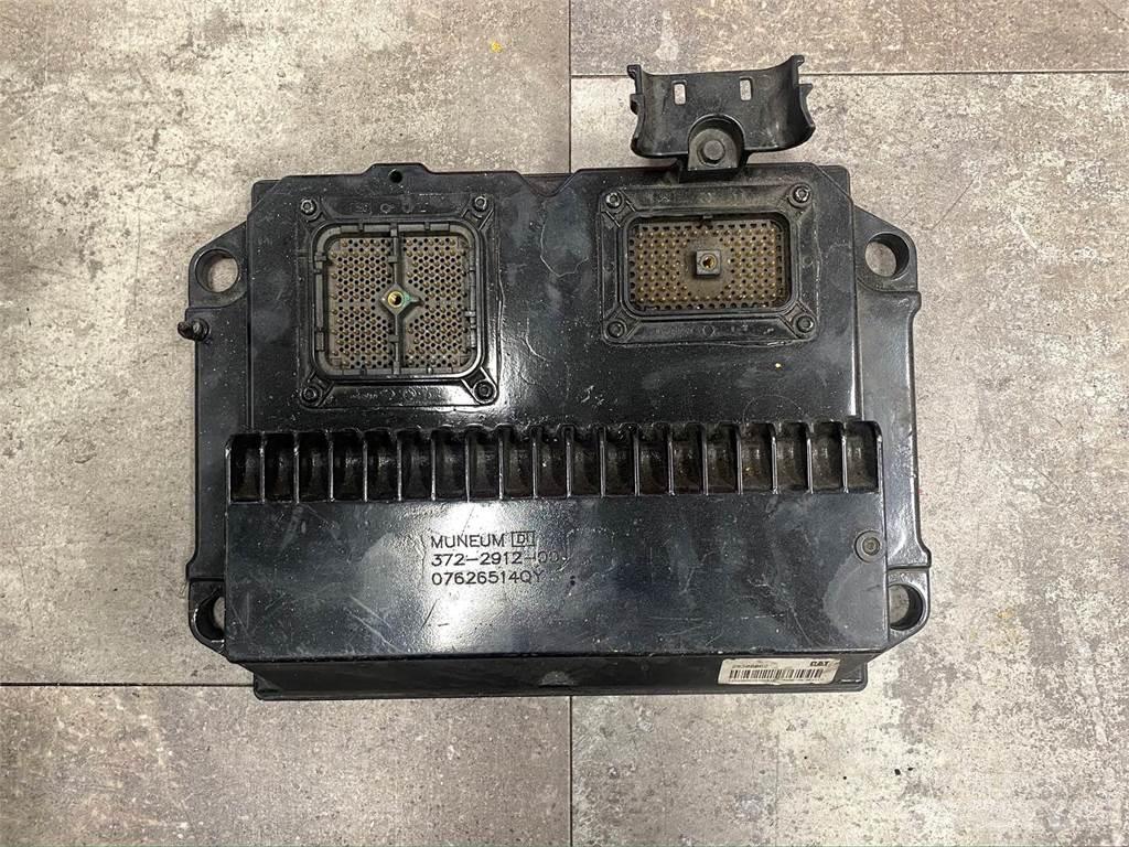 CAT C7 電子機器
