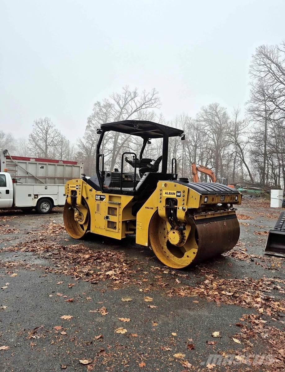 CAT CB54B 振動ローラ