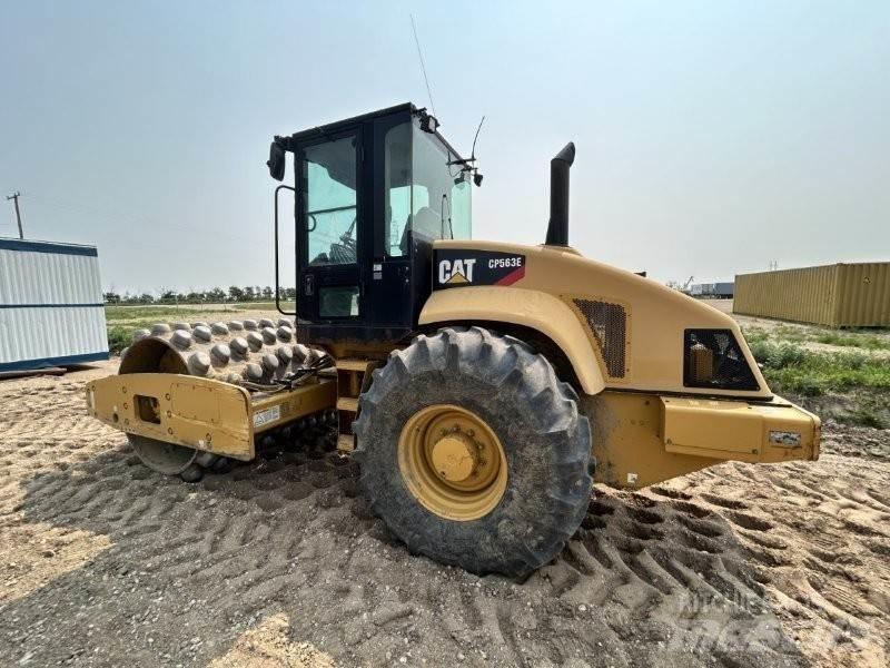 CAT CP563E ソイルコンパクター