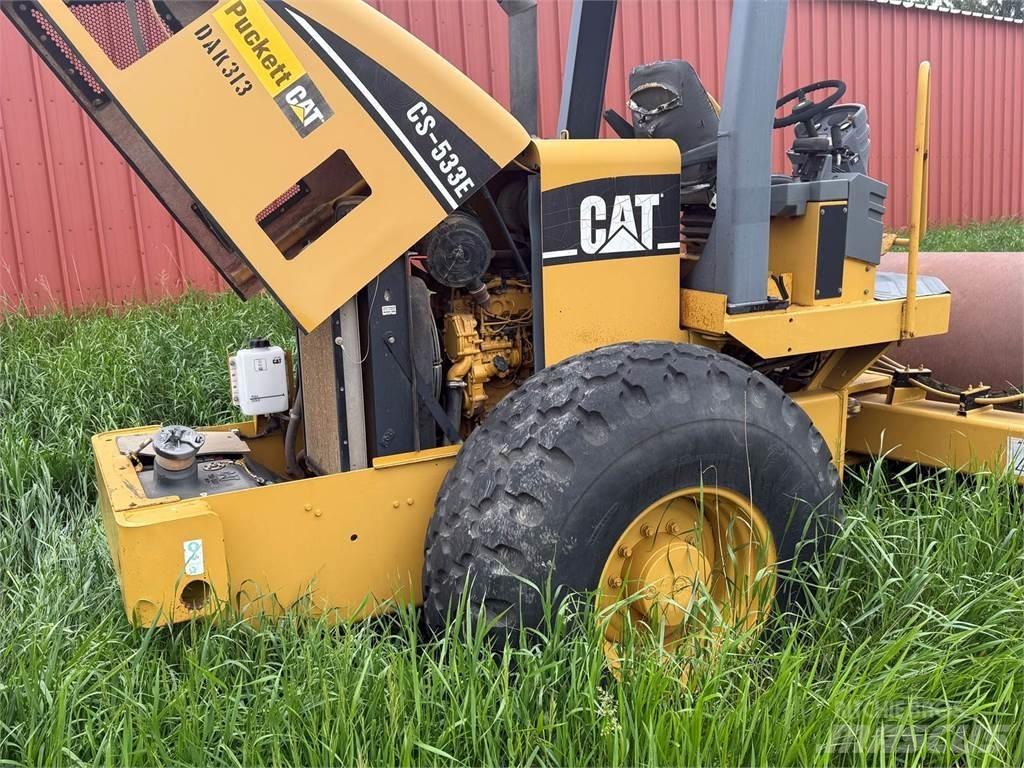 CAT CS533E 振動ローラ