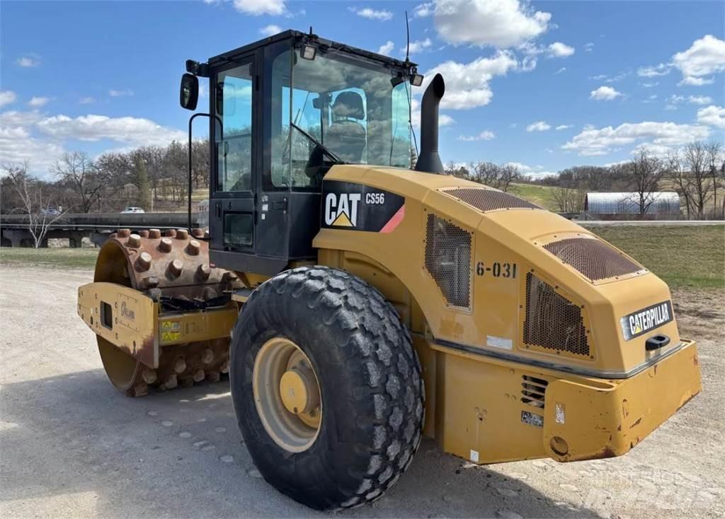 CAT CS56 ソイルコンパクター
