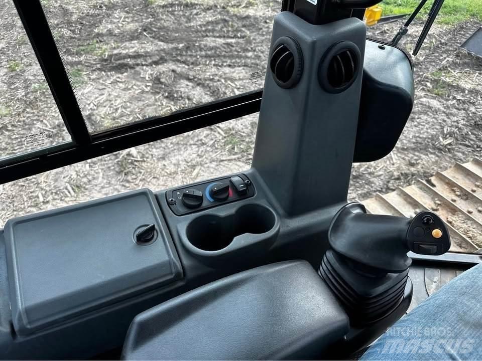 CAT D3 ブルドーザー
