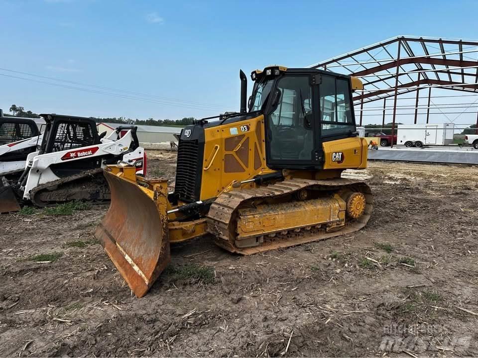 CAT D3 ブルドーザー