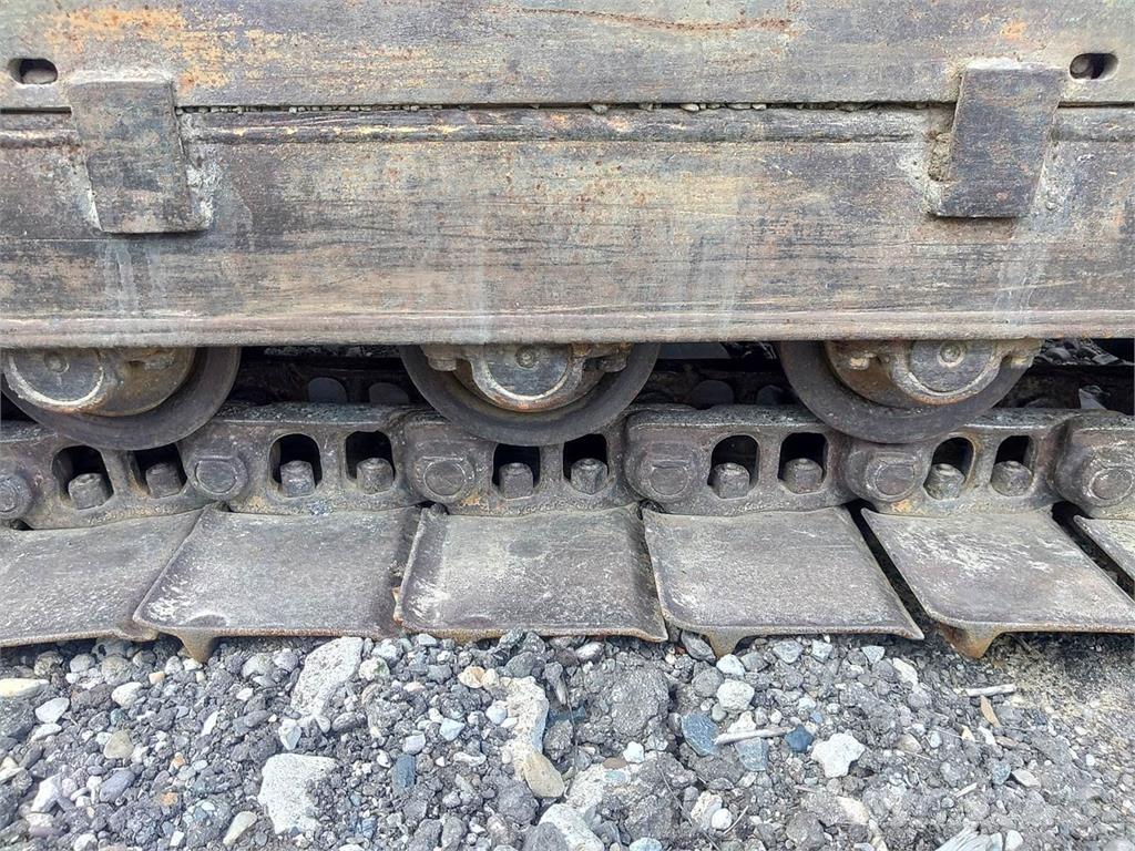 CAT D3B ブルドーザー